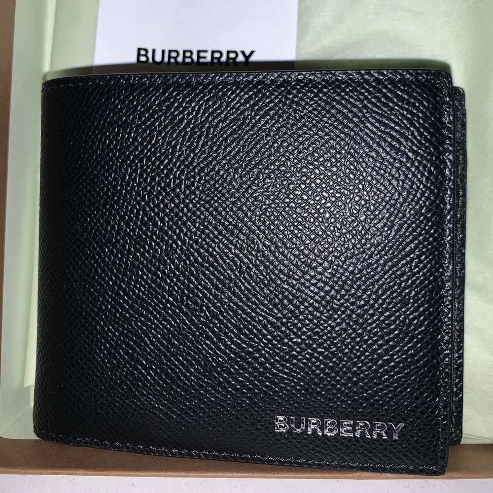 Brand new Burberry Grainy Leather